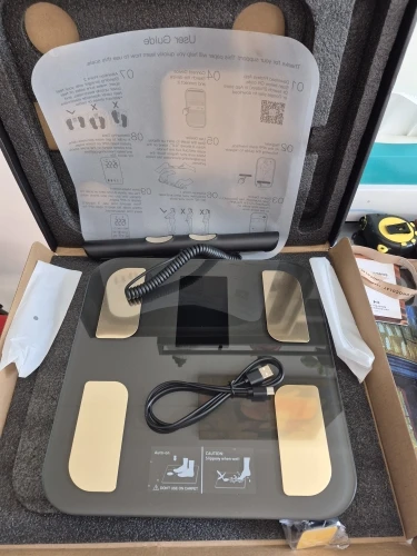 Smart Body Composition Scale with Handheld Sensor – 1.5 m Spiral Cable | Fitness & Health Tracker