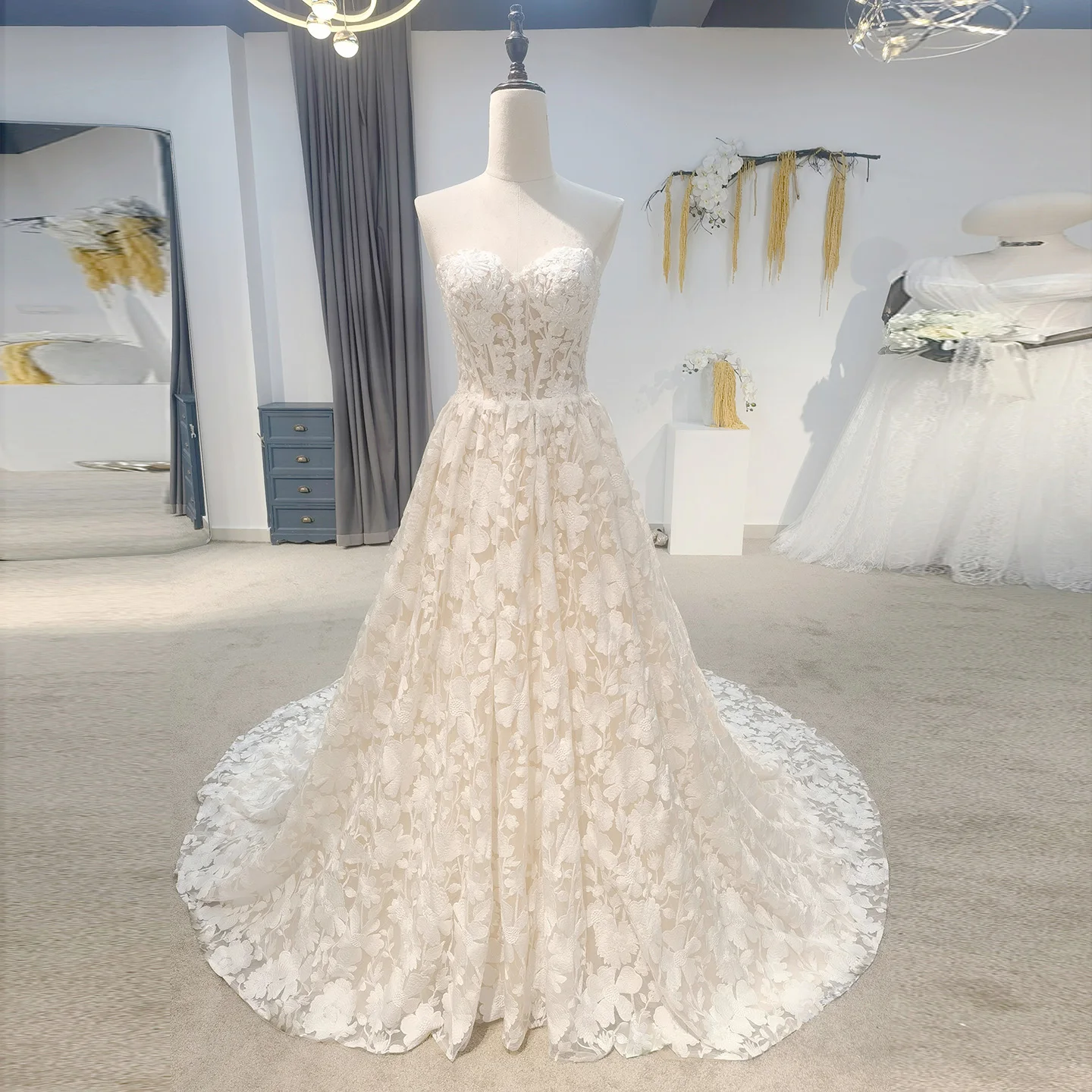 

Sharon Said Romantic Sweetheart A-Line Off White Wedding Dress 2025 Elegant Court Train Princess Bride Gowns AM009 Customized