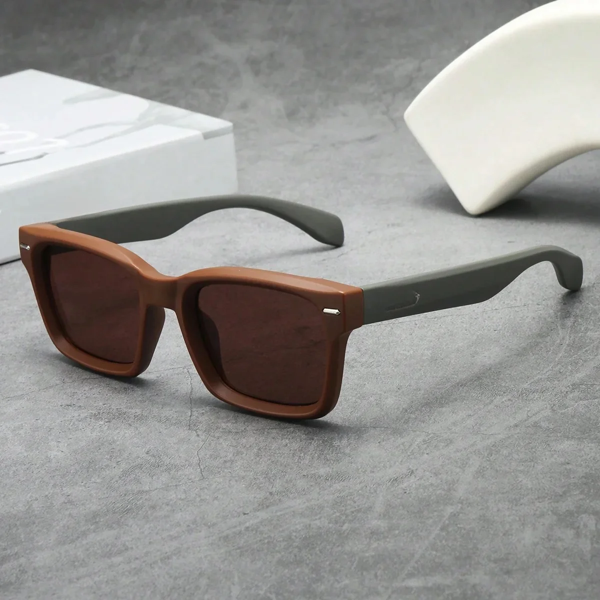 Set van trendy high-end mode-brillen voor heren met retro vierkant frame - afbeelding 2