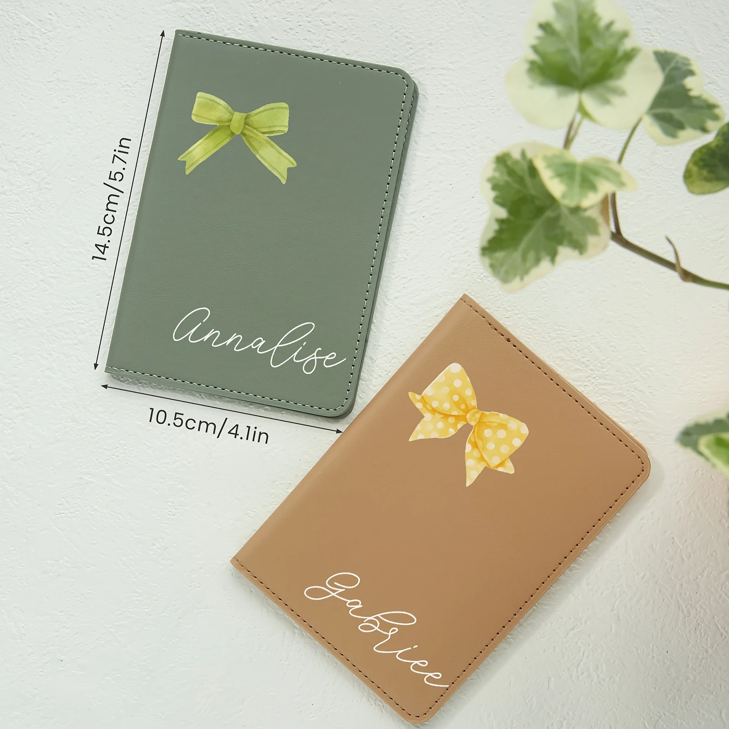 Bow Pattern Custom Name Passport Holder Stylish Travel Card Case Sweet Gift for Wedding Birthday Valentine Lovers