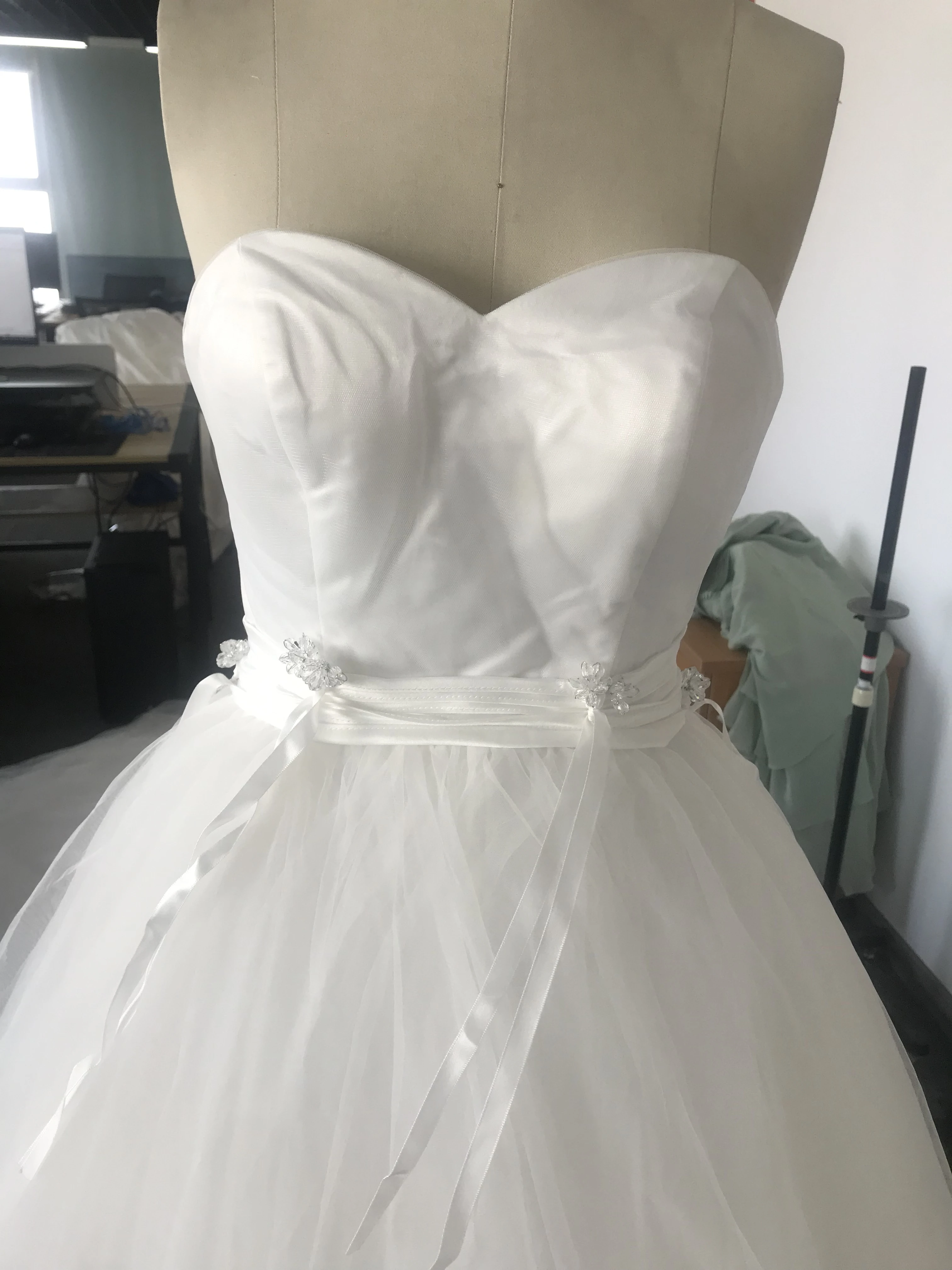 Vestido de novia de 150CM de largo, traje de novia con cristales de tul blanco, 2022 listo para enviar, WDW009