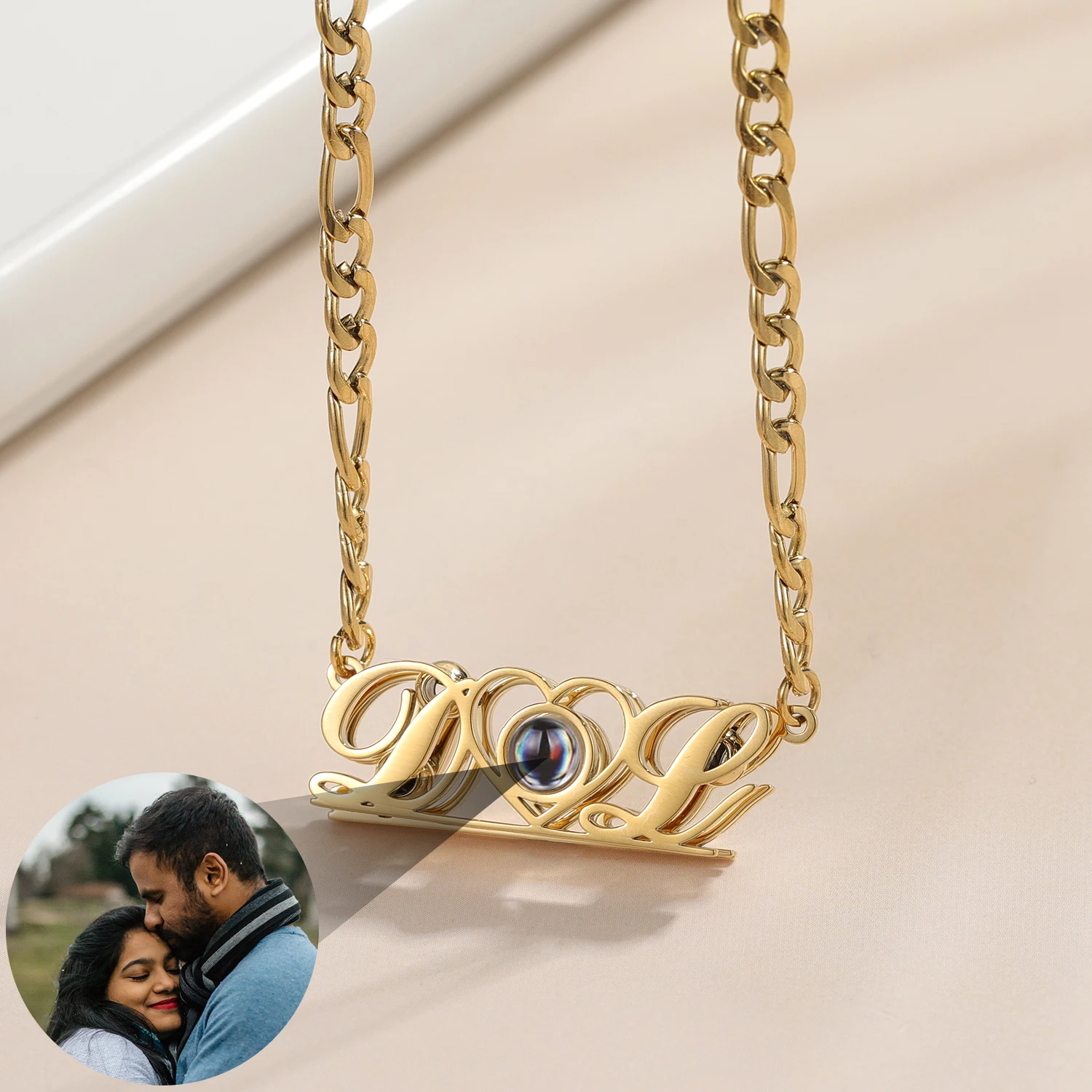 

Stainless Steel Projection Photo Necklace Heart Personalized Name Pendant 18KGold Plated Jewelry Exquisite Gift For Couple Lover