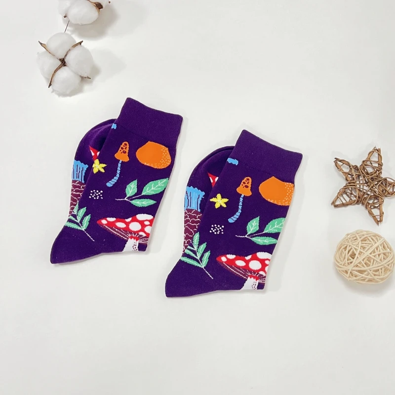 1 Pair Purple Mushroom Pattern Oil Painting Style Fashion Trend Women\'s Mid-Calf Socks