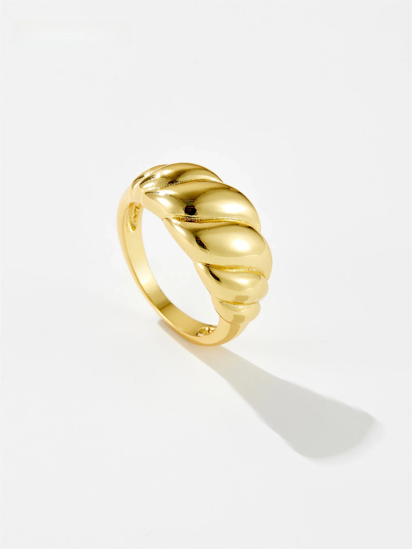 DPLAOPA 925 Sterling Silver Gold Croissant Dome Ring Women Luksusowa biżuteria Śruba Drobna biżuteria Moda Okrągłe klejnoty ślubne — zdjęcie 2