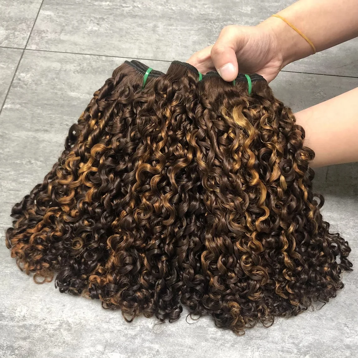 3 paquetes resaltan paquetes de cabello castaño oscuro balayage trama de cabello extensiones de cabello humano rizado profundo cabello ombre