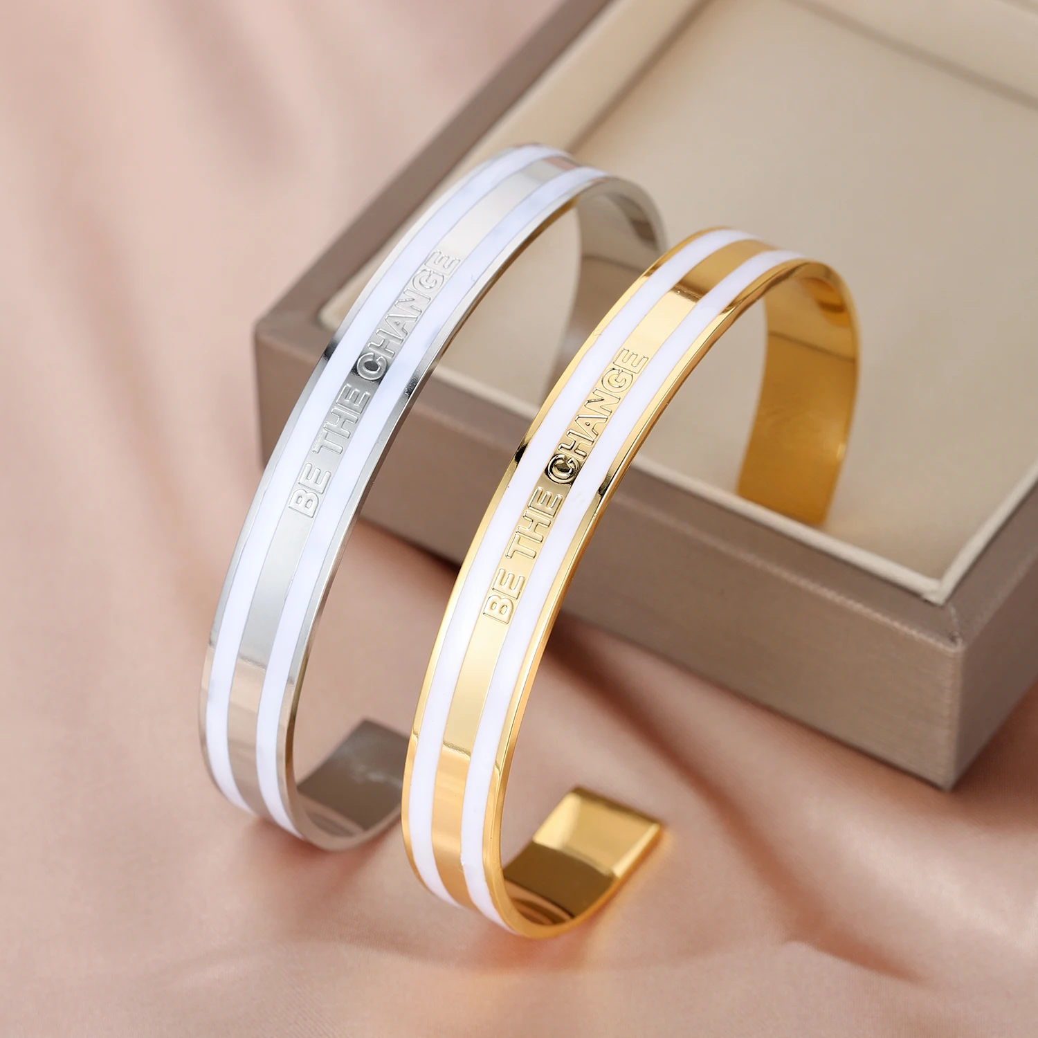 Qitian Custom Enamel Bracelet With Your Name Personalised Stainless Steel Name Bracelet For Women Colored Jewelry Gift