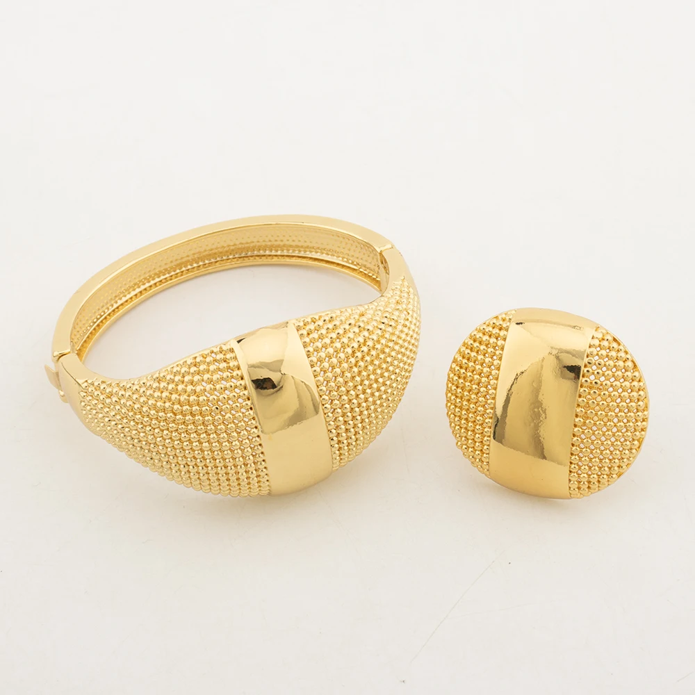 Luxury Designer Bracelet Bangles with Ring For Women Dubai Woman Gold Color Cuff Bracelet Female Bridal Wedding