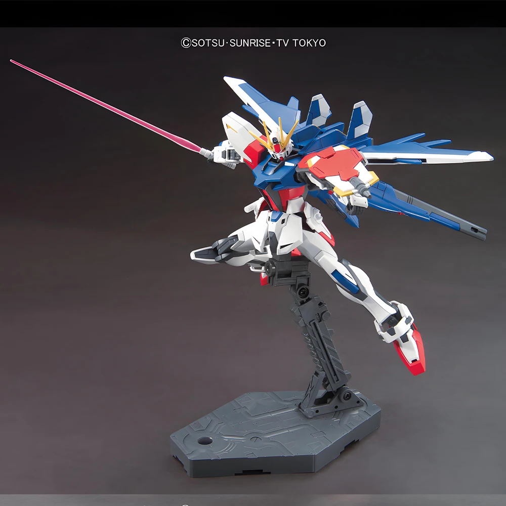 BANDAI Modello di assemblaggio originale HG1/144 BUILD STRIKE GUNDAM PACCHETTO COMPLETO Figurine di personaggi anime assemblare da collezione Disponibile