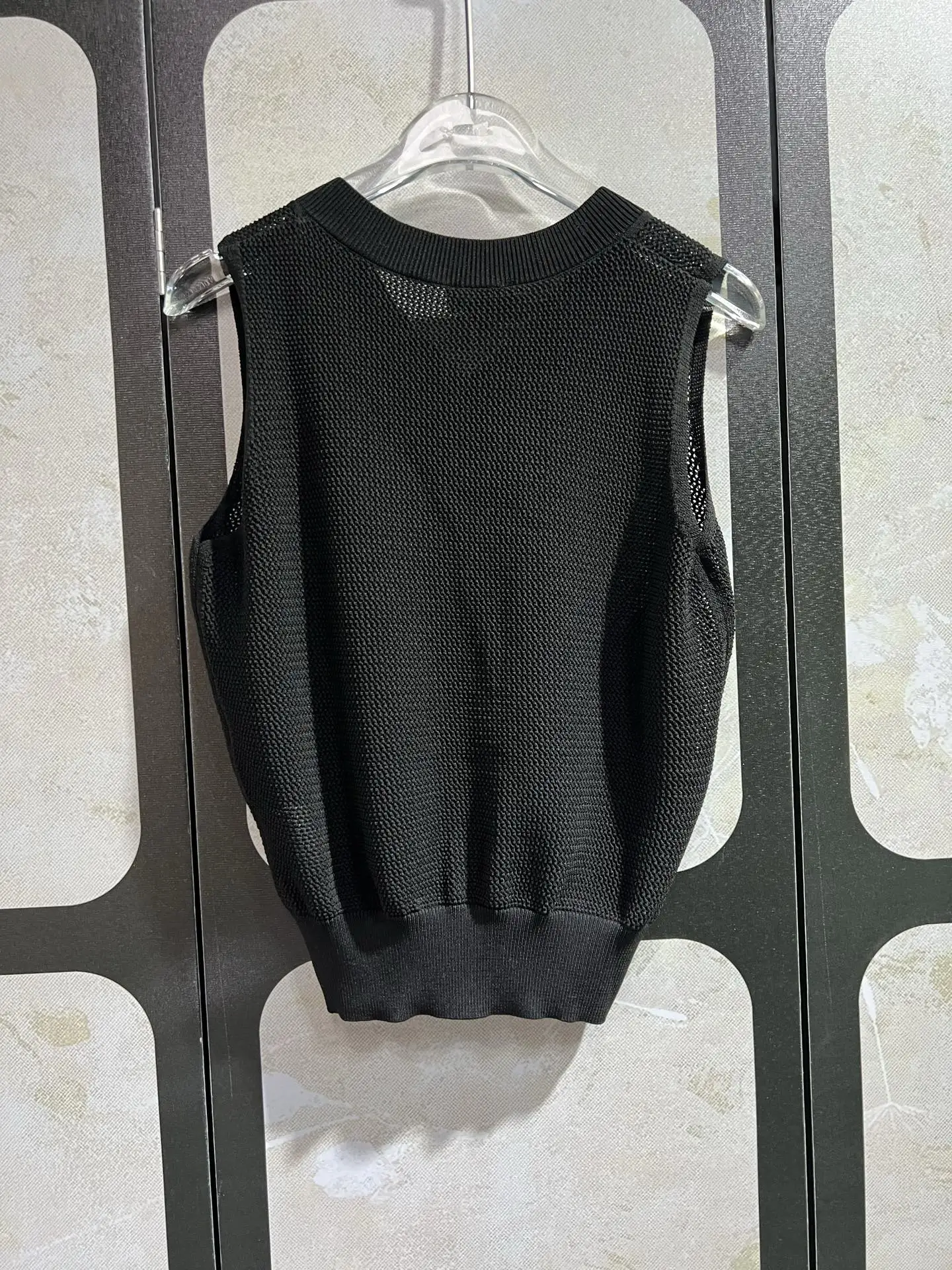 

Women's new knitted sweater 26S new versatile silk V-neck sleeveless top vest versatile top