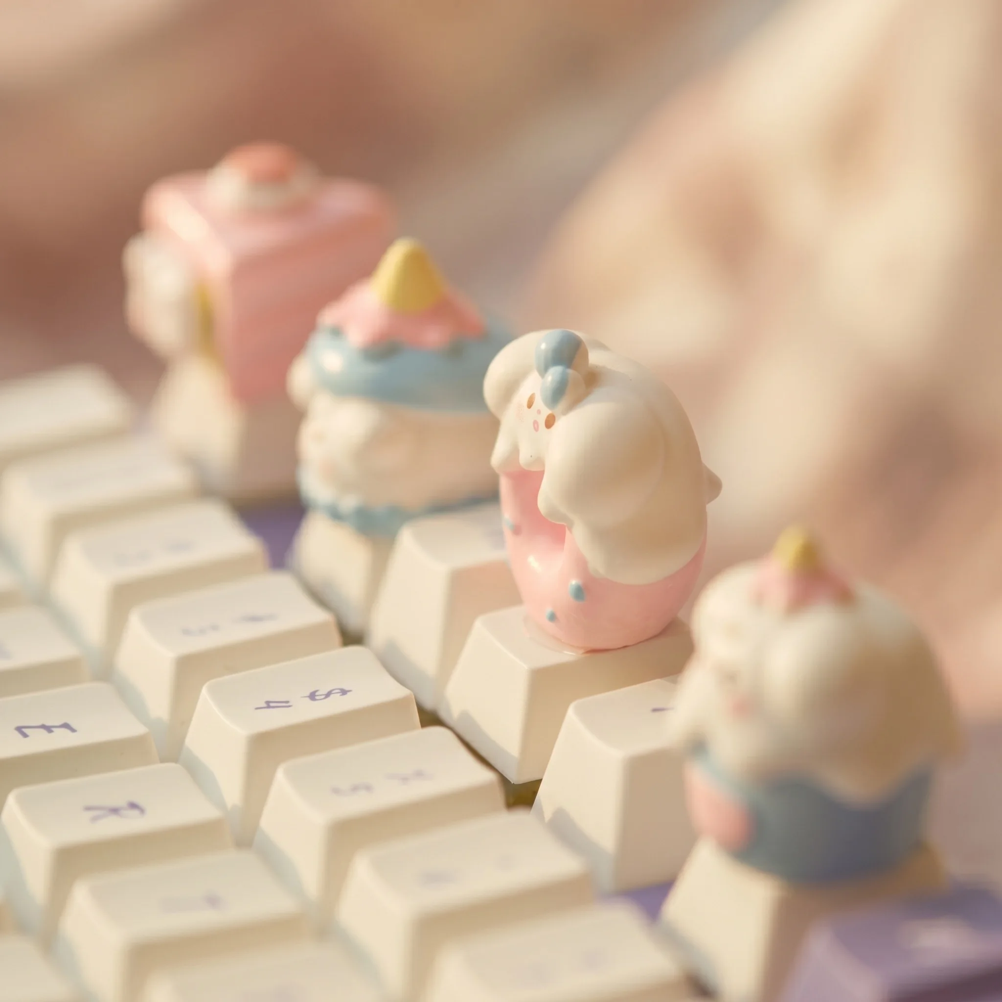 Cute Cake Keycaps Set INS Style Aesthetic Mechanical Keyboard 3D Dessert Ice Cream Unicorn Keycap for Cherry MX Gaming Keyboard