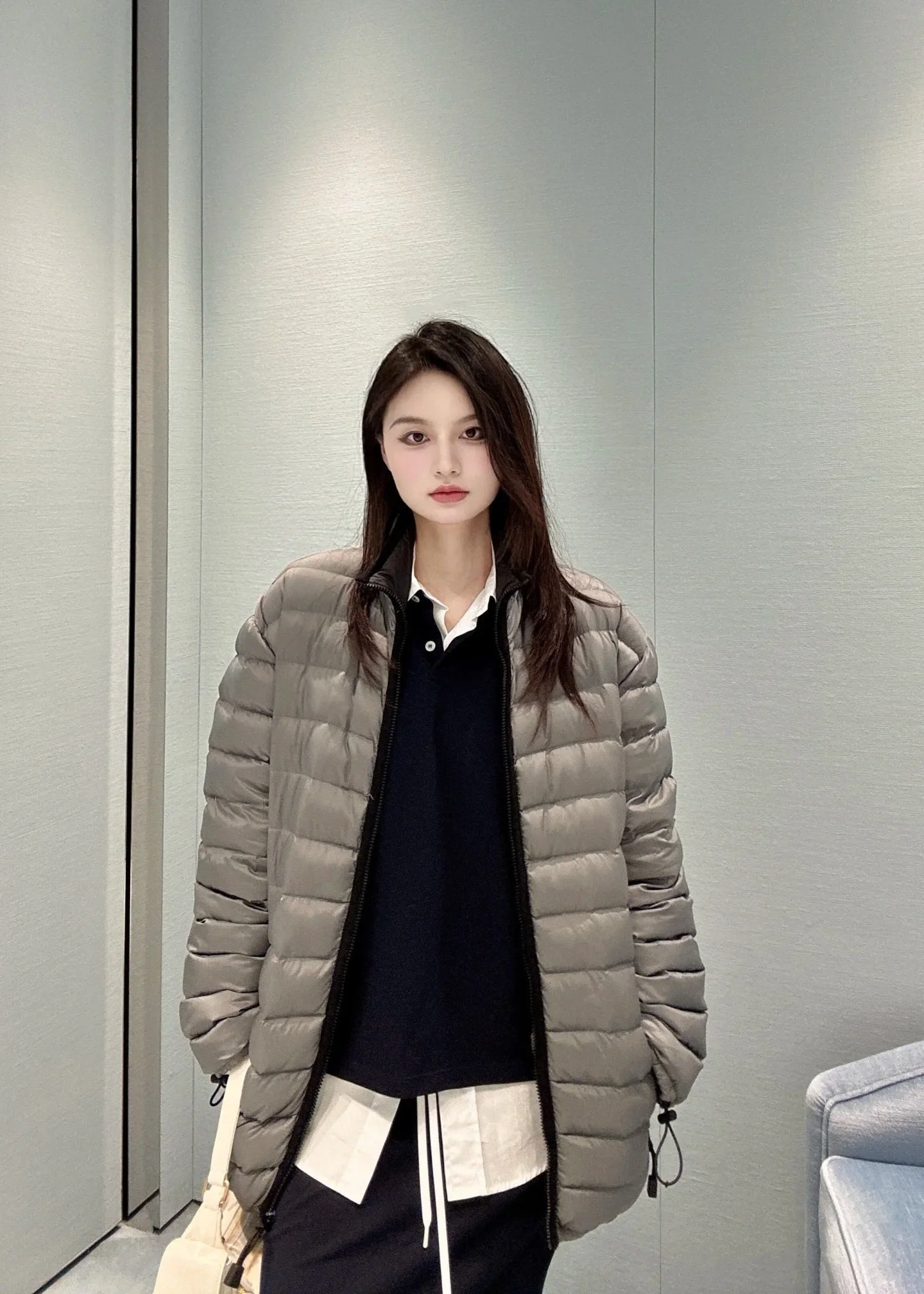 Women's Short Solid Color Seam With Zipper Pocket And Drawstring Long Sleeved Thick Slim Fit Office Casual 25 Winter Down Jacket