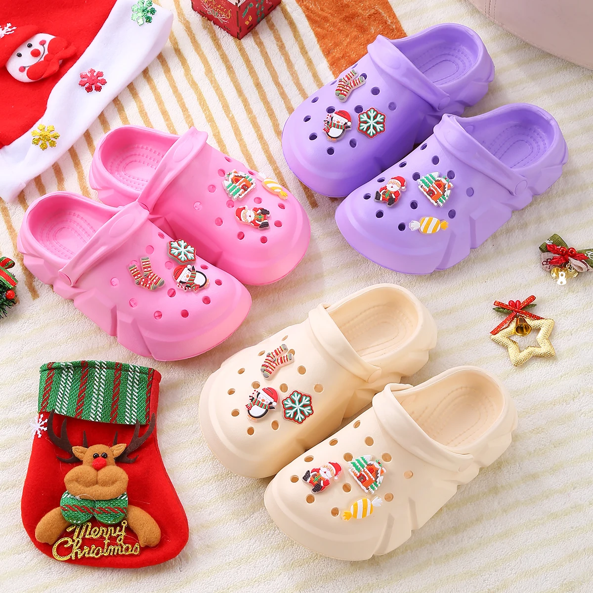 

Сабо на рождественскую тему конфет, идеально подходят для вечеринок; садовая обувь со праздничными элементами, легкая и долговечная.