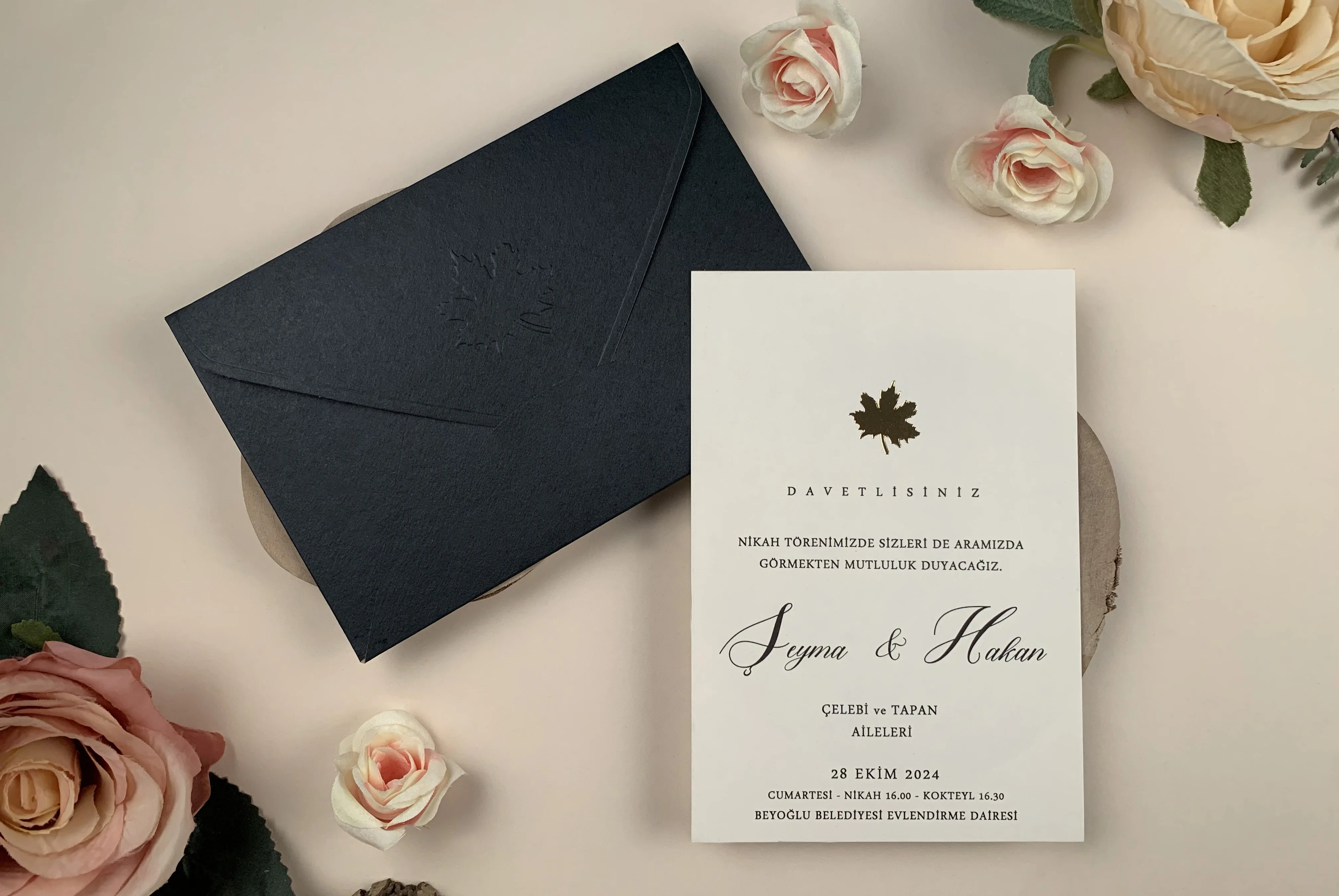 

100 pcs Elegant Invitation, Quinceanera Invitation, Birthday invitation, Wedding Invitation, Unique Invites, Minimalist Design