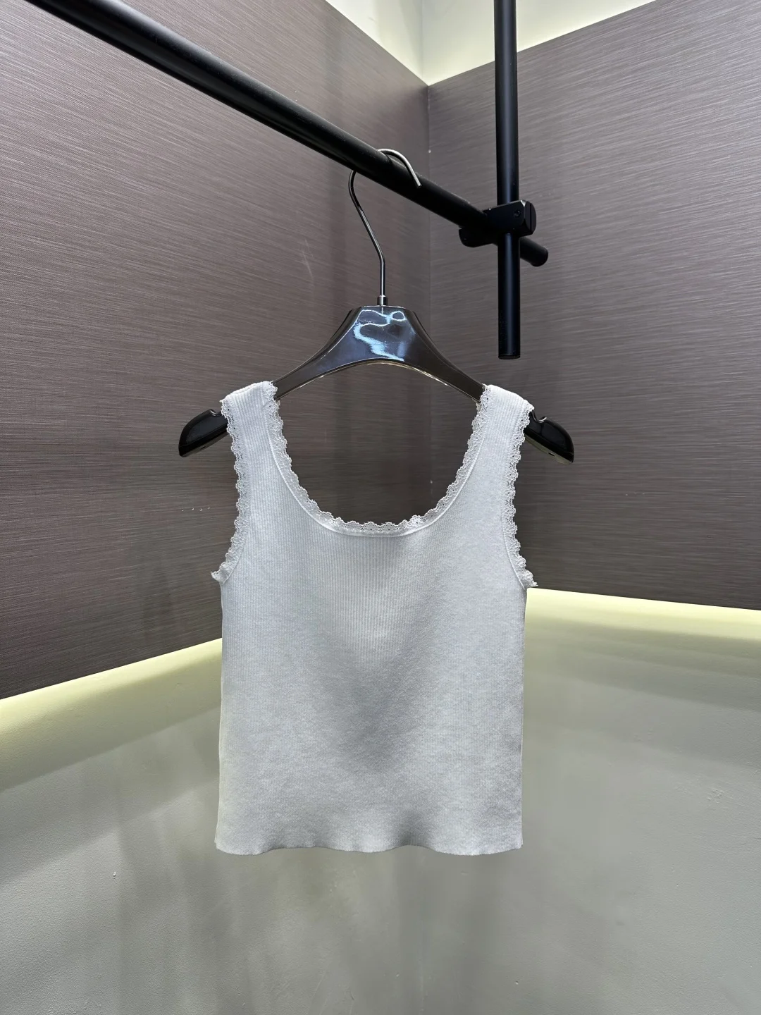 

2026 Spring/Summer Women's New Elegant Blended Knit Tank Top ZX026