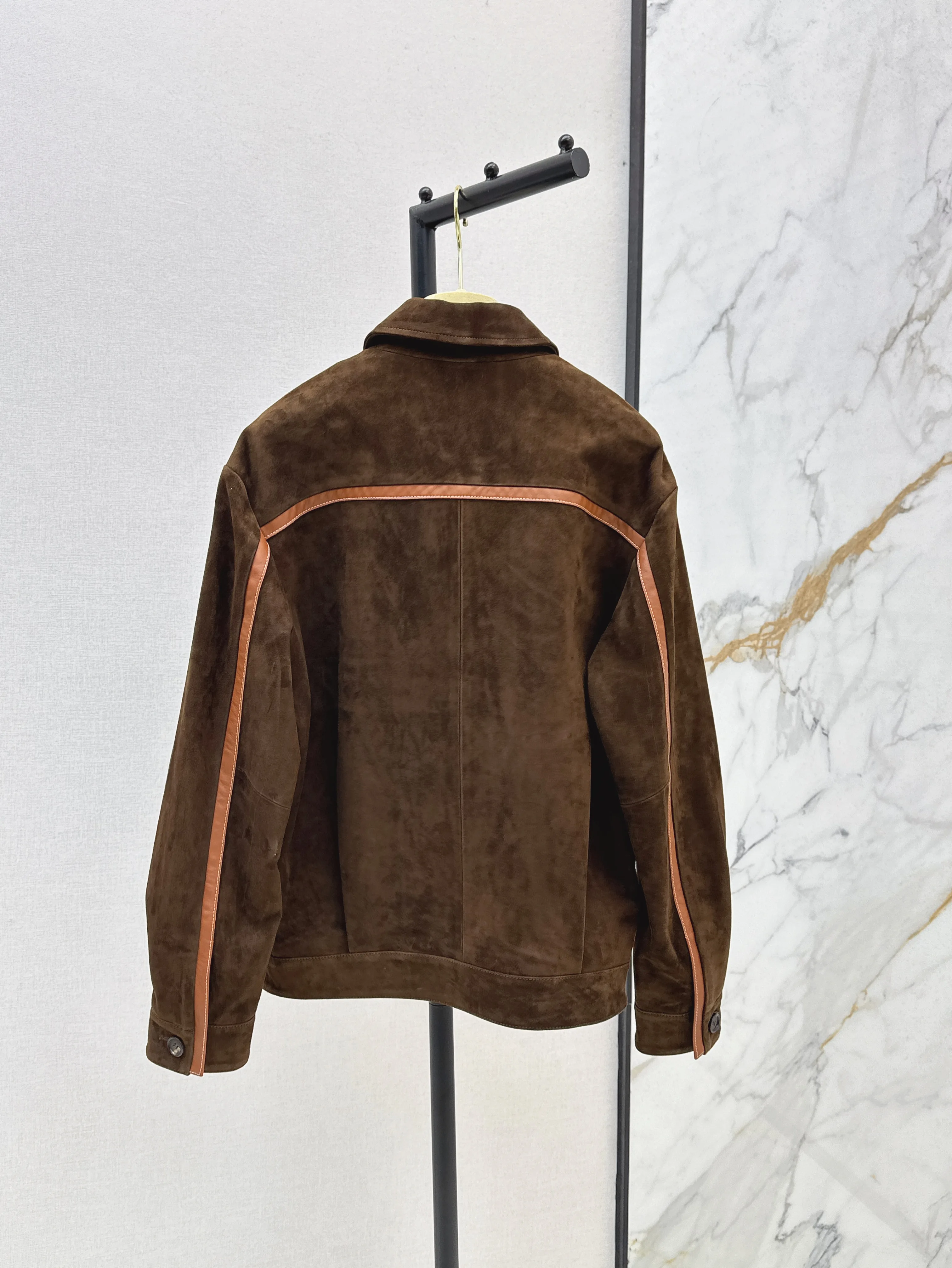 

2025 Early Autumn New Lapel Jacket Leather Jacket Suede Suede Craftsmanship Color Blocking Patchwork Edge Wrapping Suede WYY-219