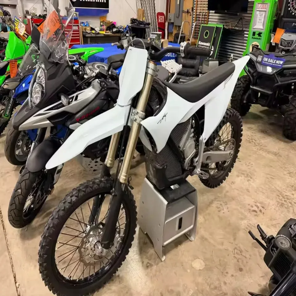 BIG  DISCOUNT ON Stark Varg Alpha Enduro In Stark. READY TO SHIP