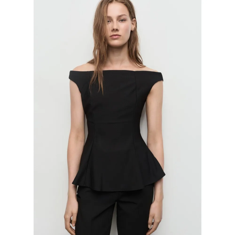 

Chic Peplum Top and Wide-Leg Pants Set for Women | Off-Shoulder Design, Perfect for Formal Occasions