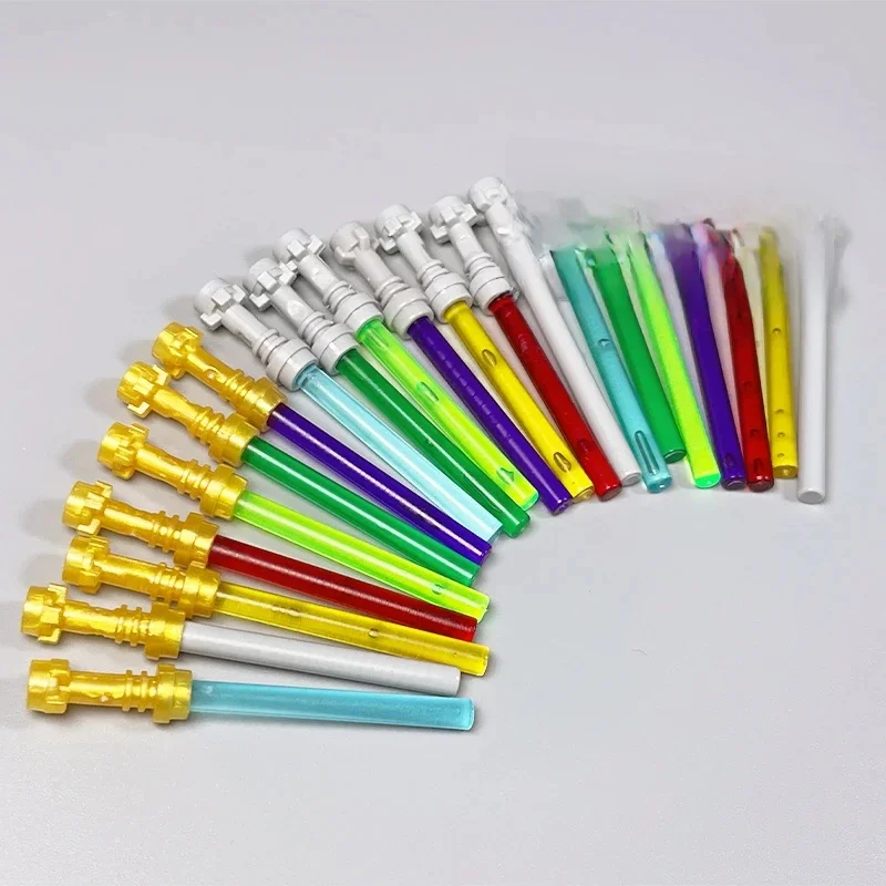 Blocs de construction MOC classiques sur le thème de la guerre spatiale, sabre laser, briques DIY, accessoires, jouets pour adultes, cadeau d'anniversaire à assembler