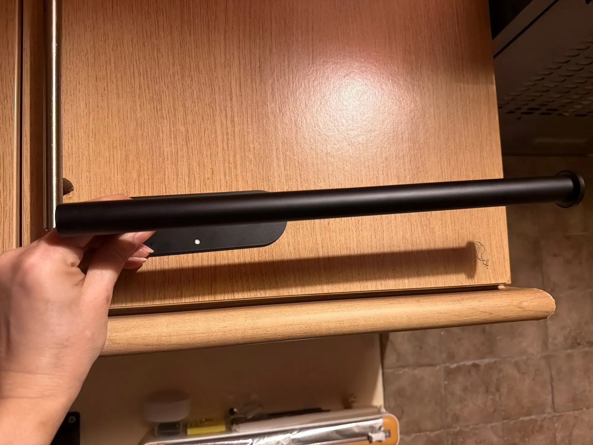 Kitchen Paper Towel Holder Adhesive Tissue Hanger Toilet Roll Paper Dispenser Cabinet Storage Napkin Rack Bathroom Accessories photo review