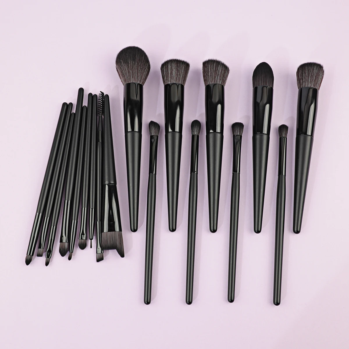 Ensemble de pinceaux de maquillage synthétiques noirs, fond de teint, correcteur, fard à barrage, fard à joues, haute qualité, 18 pièces