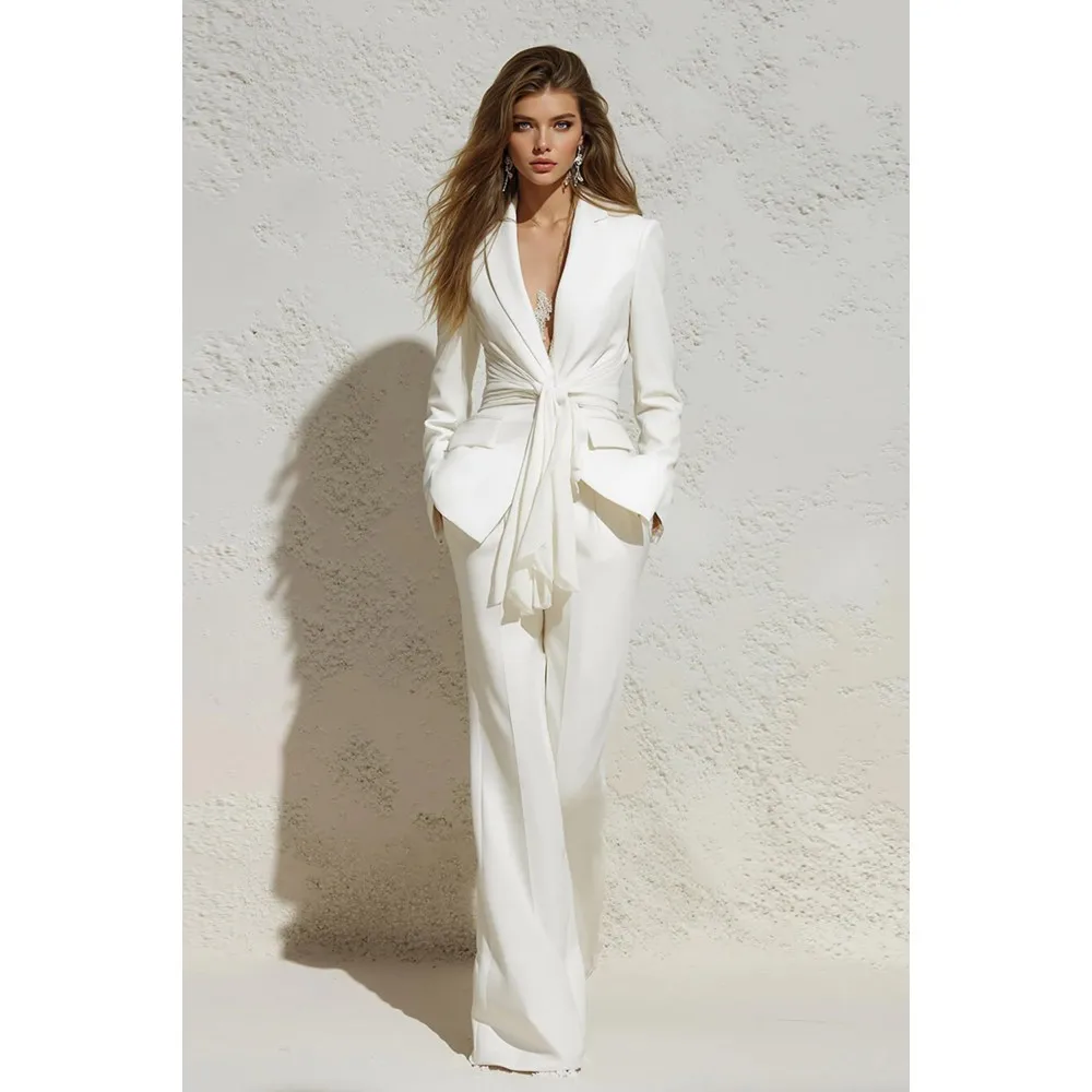 

Stylish White Two-Piece Suit for Women, V-Neck Belted Blazer and High-Waist Pants, Elegant Ceremony Ensemble