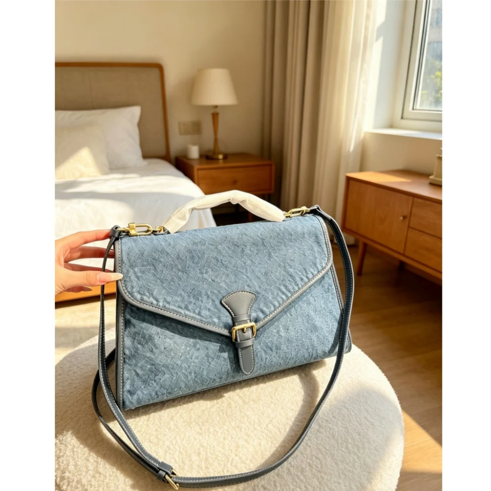 

2026 Size: 38X26 cm no box New Model Versatile and Fashionable PU Leather Bag - Durable,High-Quality and Affordable
