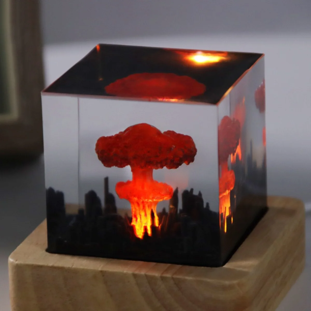 

Mushroom Cloud Night Light Resin Home Decoration Nuclear Explosion 3D Stereoscopic Table Decoration Child Holiday Gift Education