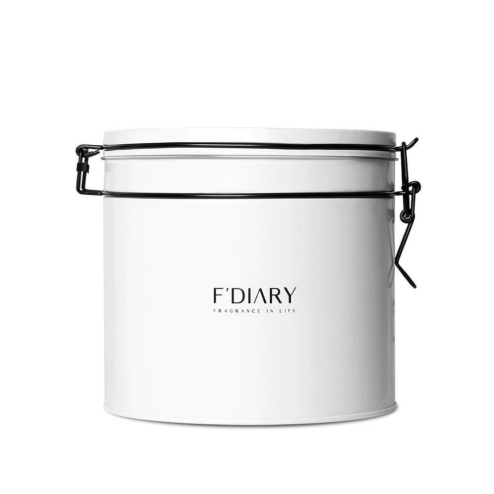 FDiary  A Den-Use circular tin case