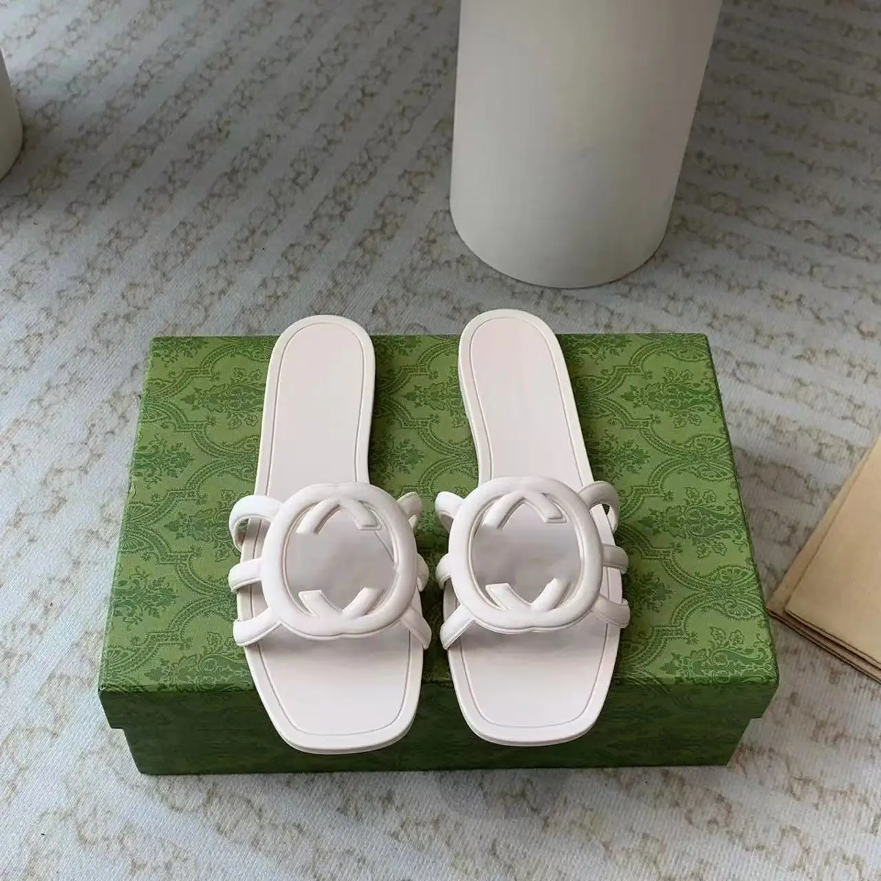 أحذية شاطئ بلون جيلي للنساء ، صنادل مسطحة ، نعال مريحة ، منزل ، صيف ، جديد ، موضة ،