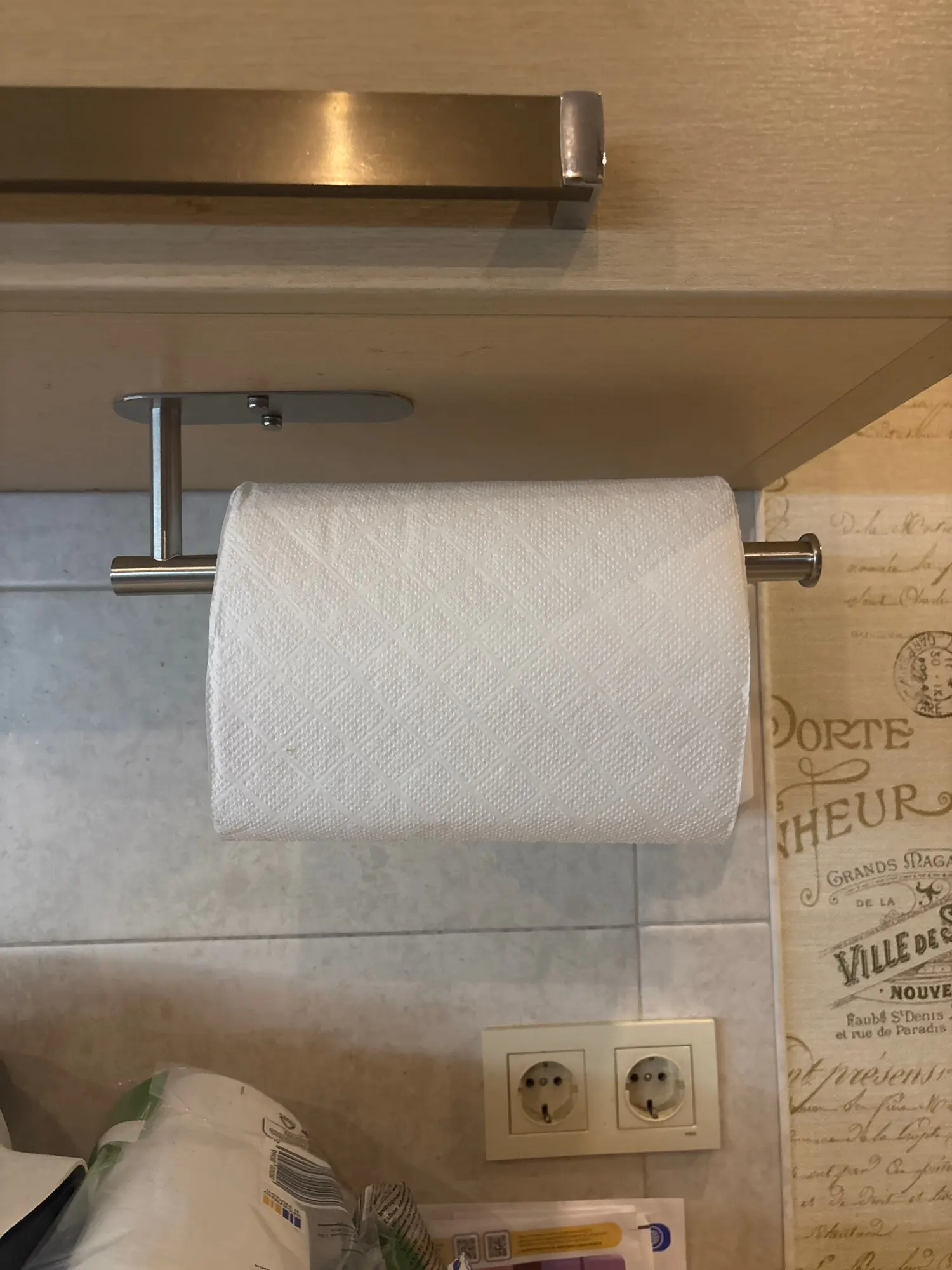 Kitchen Paper Towel Holder Adhesive Tissue Hanger Toilet Roll Paper Dispenser Cabinet Storage Napkin Rack Bathroom Accessories photo review