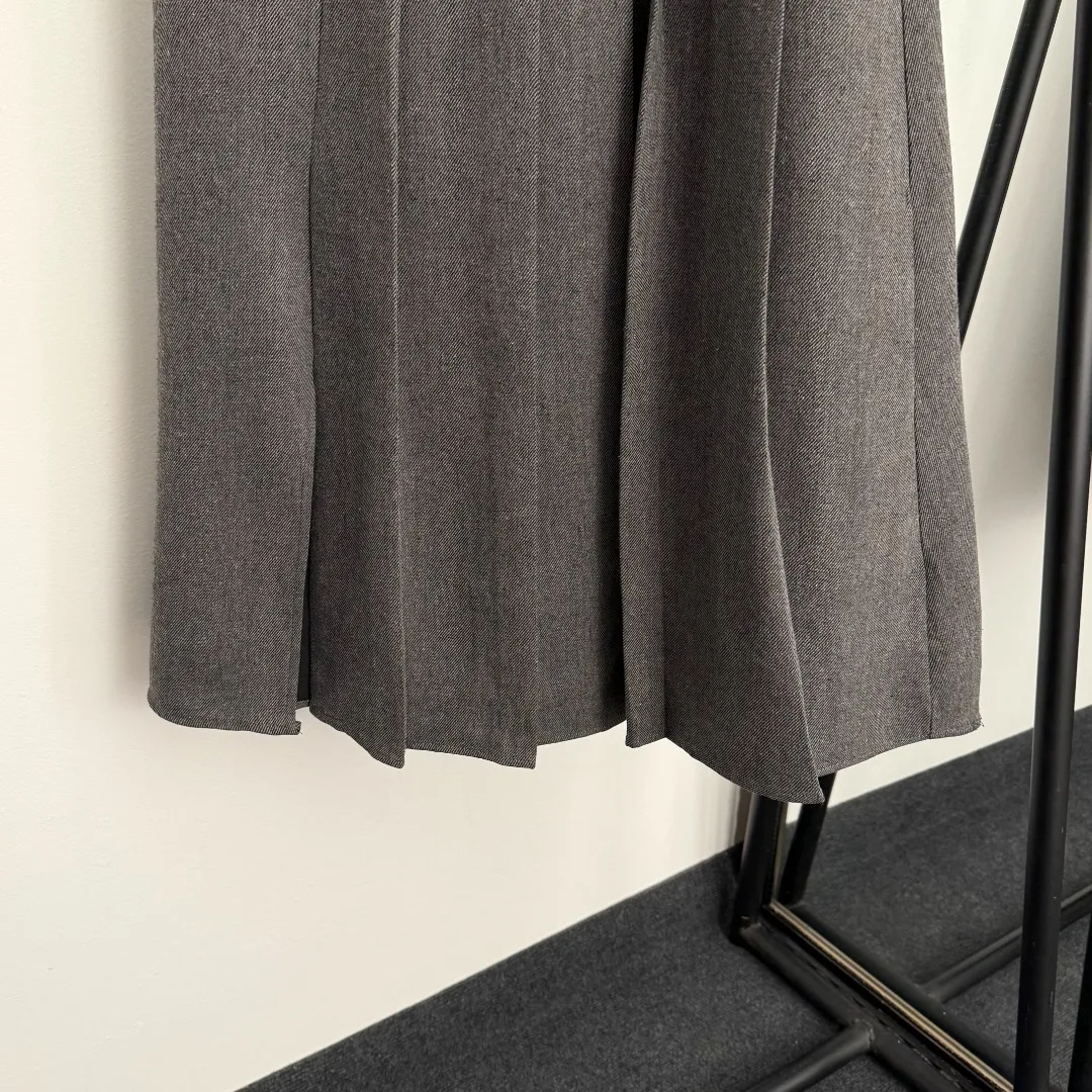 2025 incontournable! Jupe longue plissée taille haute pour femmes – Couleur unie à la mode, fluide et polyvalente, parfaite pour le quotidien et les habillés