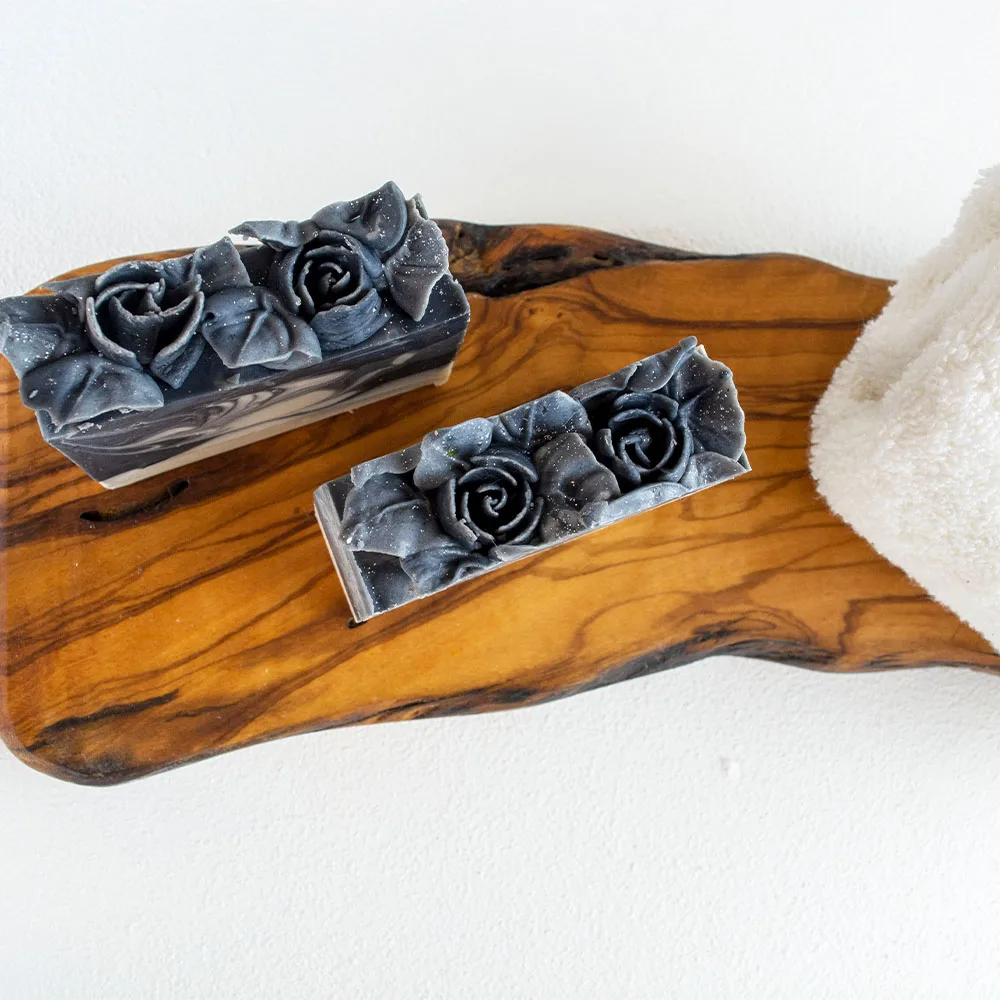 Activated Carbon Natural Soap Handmade Coconut Scented Hand and Body Soap