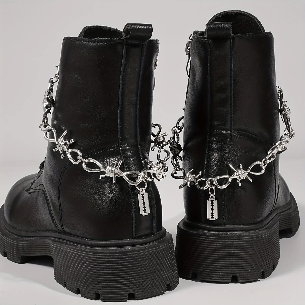 2 pieces of punk gritty style spiked wire blade shoe accessories, suitable for daily wear, Halloween parties and as gifts