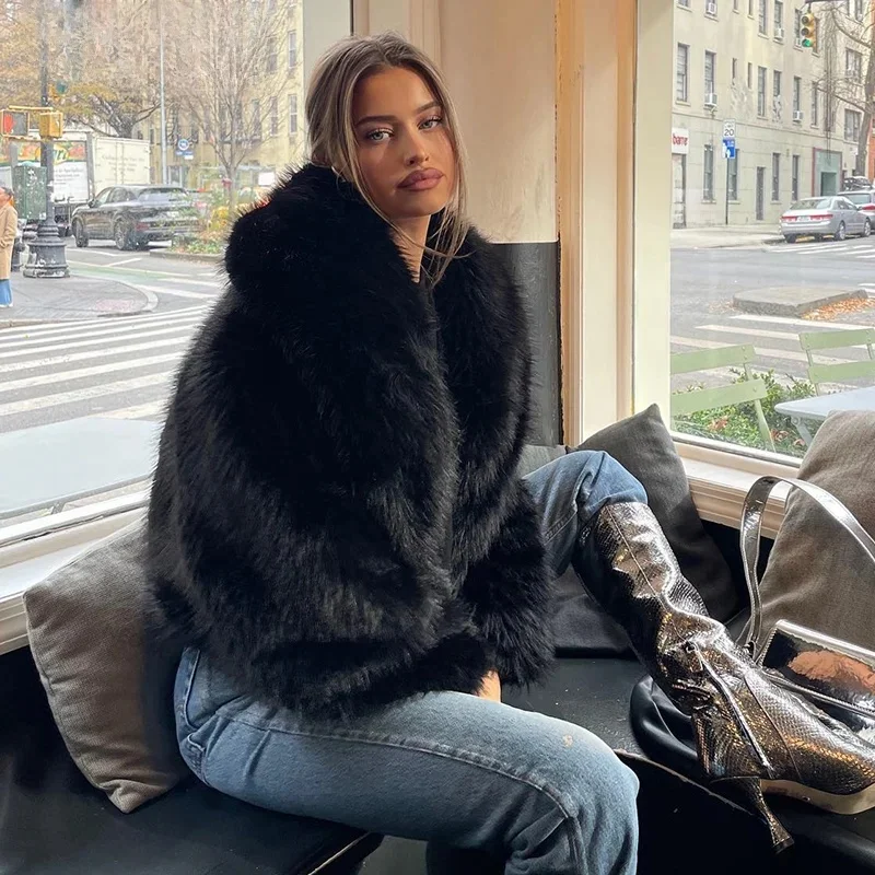 Neo Mint Street Fashion Szalowy kołnierz Faux Fox Fur Coat Women 2024 Winter Cool Girls Black Short Fur Jacket Vintage Chic Overcoat — zdjęcie 2