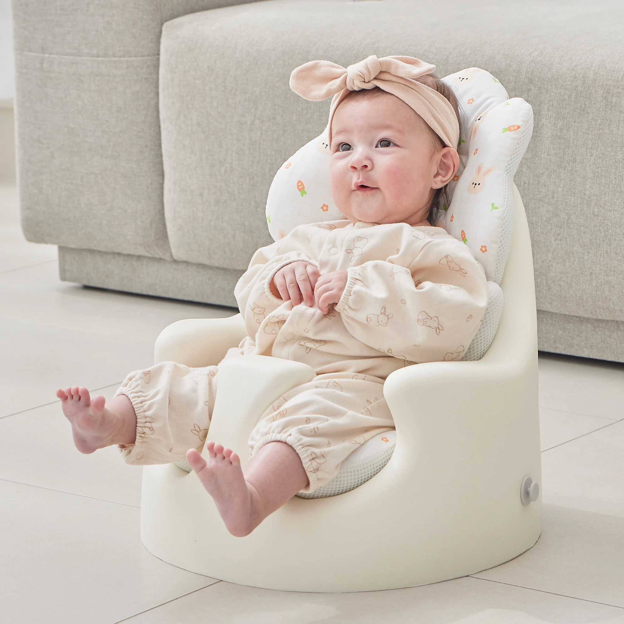 Fisher-Prythe Bumbo chair (a single item)