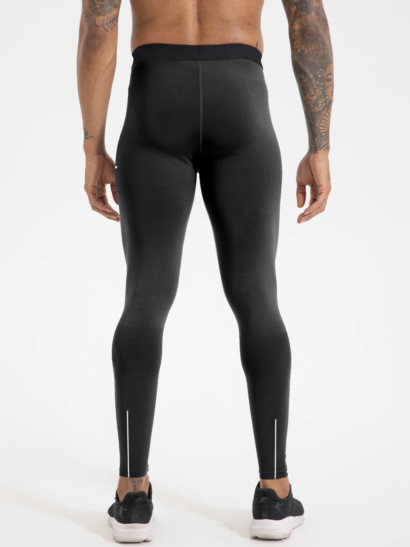 

Men's printed sports and fitness leggings are comfortable, elastic, breathable, and quick drying shapewear pants