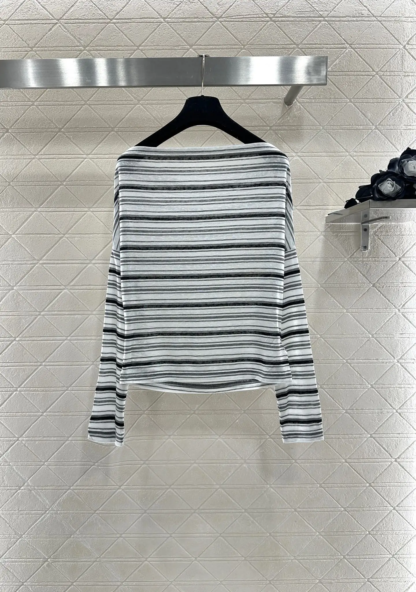 

2025 New Loose Striped Long Sleeved Vest Two-piece Set Twill Cotton Material Flat Outh Round Neck Long Sleeved Top 424