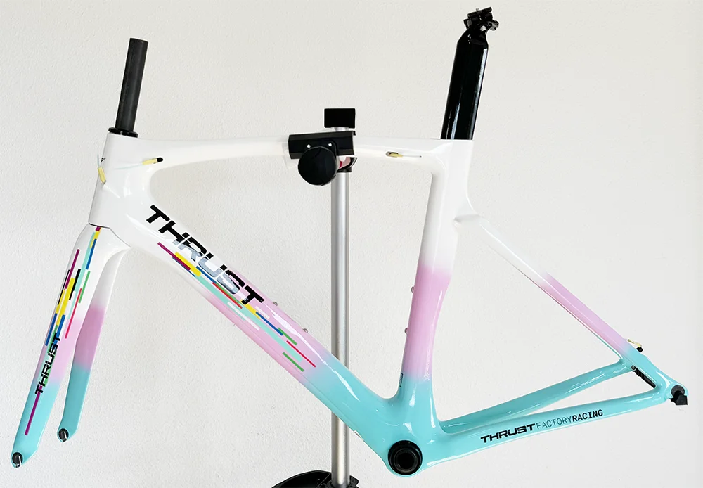 ship from spain THRUST T1000 Carbon Road Bike Carbon Fiber Frame Bicycle 700C Wheel Bicycle Accessories Di2 And Mechanical