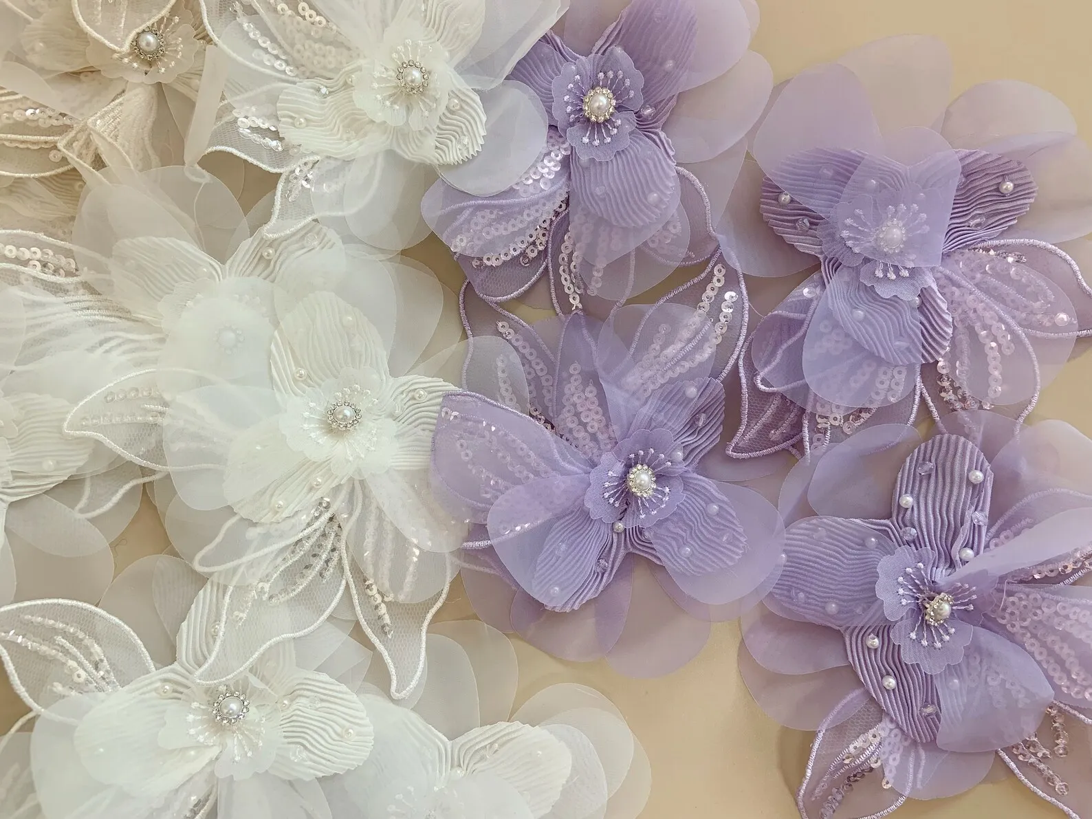 

5 Piece Purple 3D Flowers Lace Applique With Organza Florals Motif