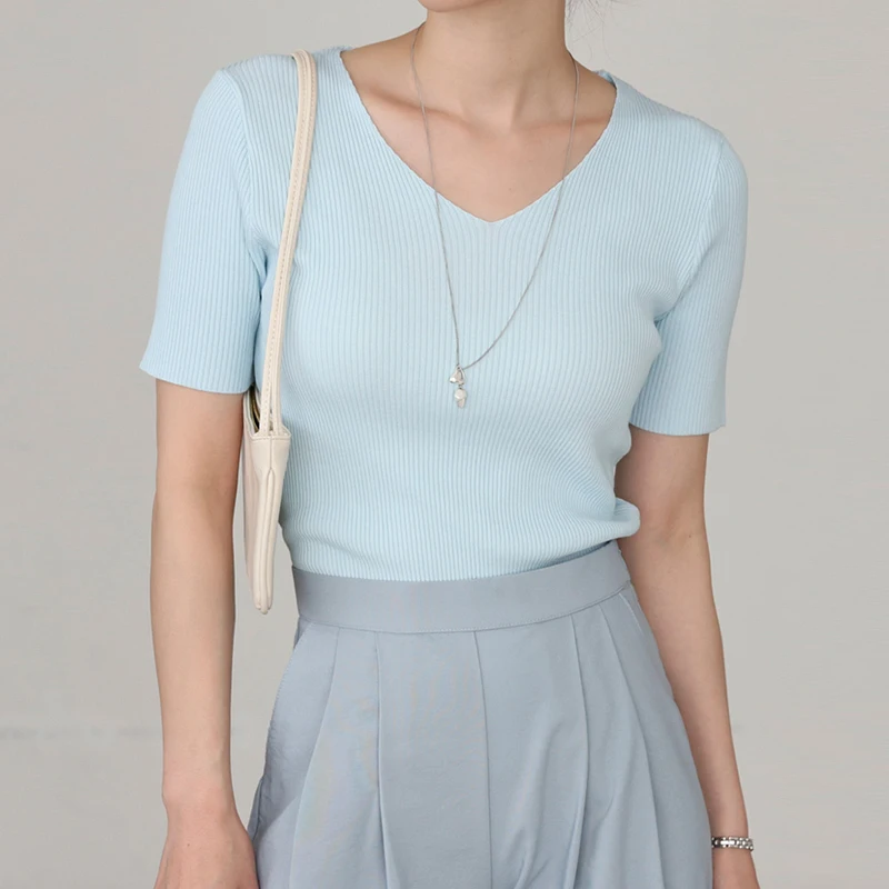 Korean style unkany simple base V-neck five-part half-sleeve