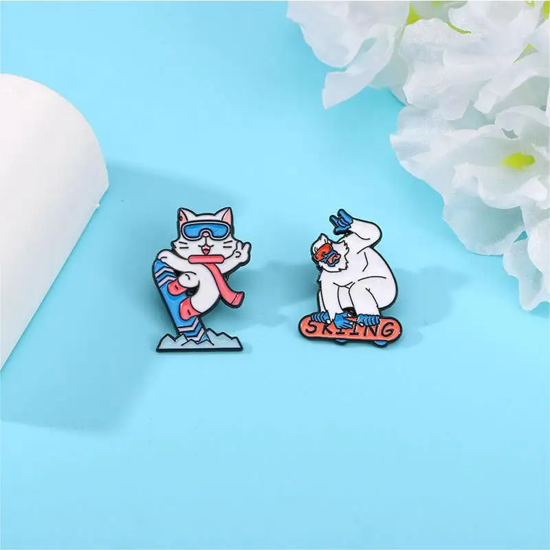 Cute Ski Animal Enamel Brooch Polar Bear Penguin Snowman Cat Alloy Lapel Pin Badge Backpack Clothing Accessories
