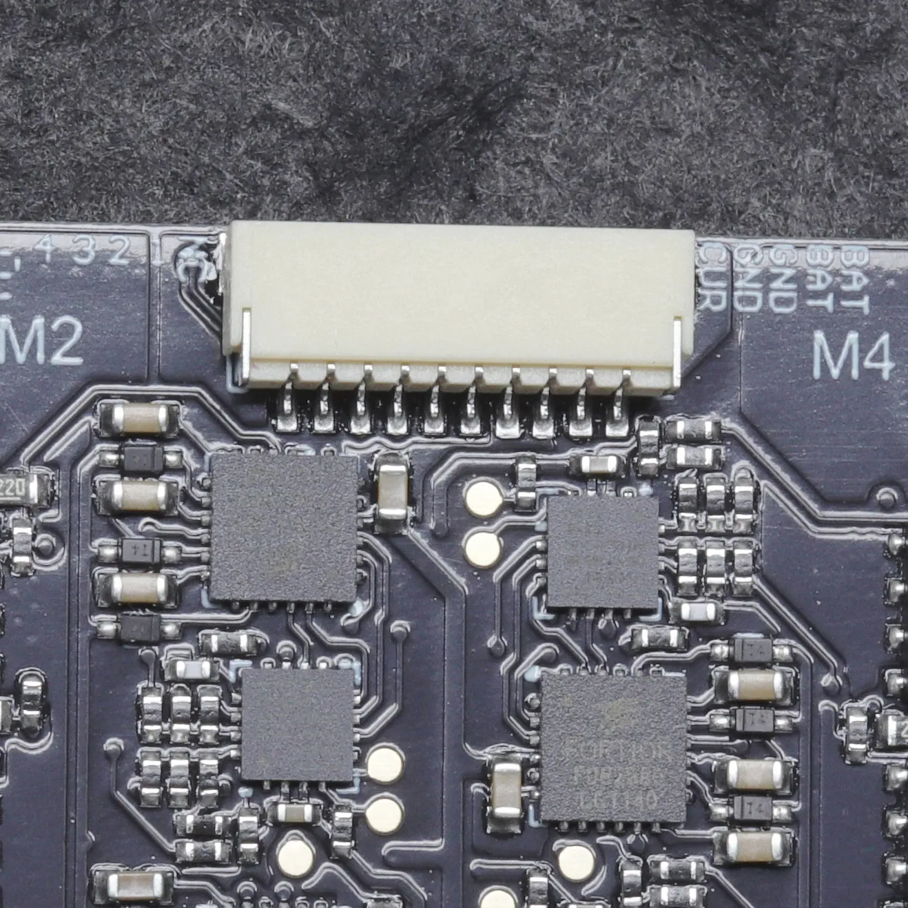 Fotografia 4: ESC BLS 55A 30.5x30.5 4-em-1, MOSFET EFM8BB21F16, LiPo 3-8S, DSHOT300/600, Ultraleve 13.5g para Peças FPV