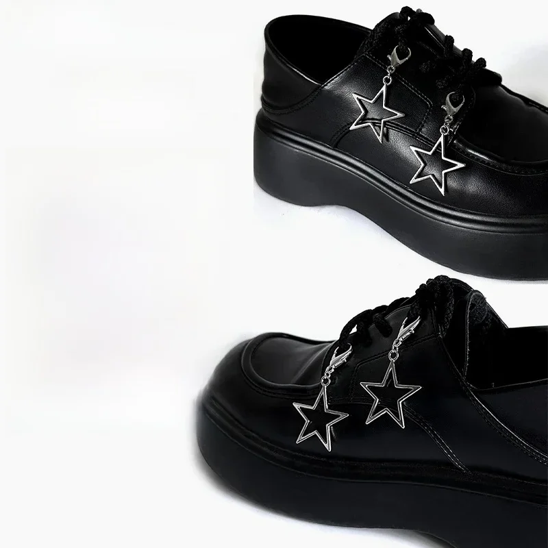 4 pièces Pendentifs étoiles pentagramme creuses en métal, accessoires pour chaussures, chaînes à boucles pour bottes et chaussures en toile pour femmes, bijoux fantaisie DIY pour fêtes