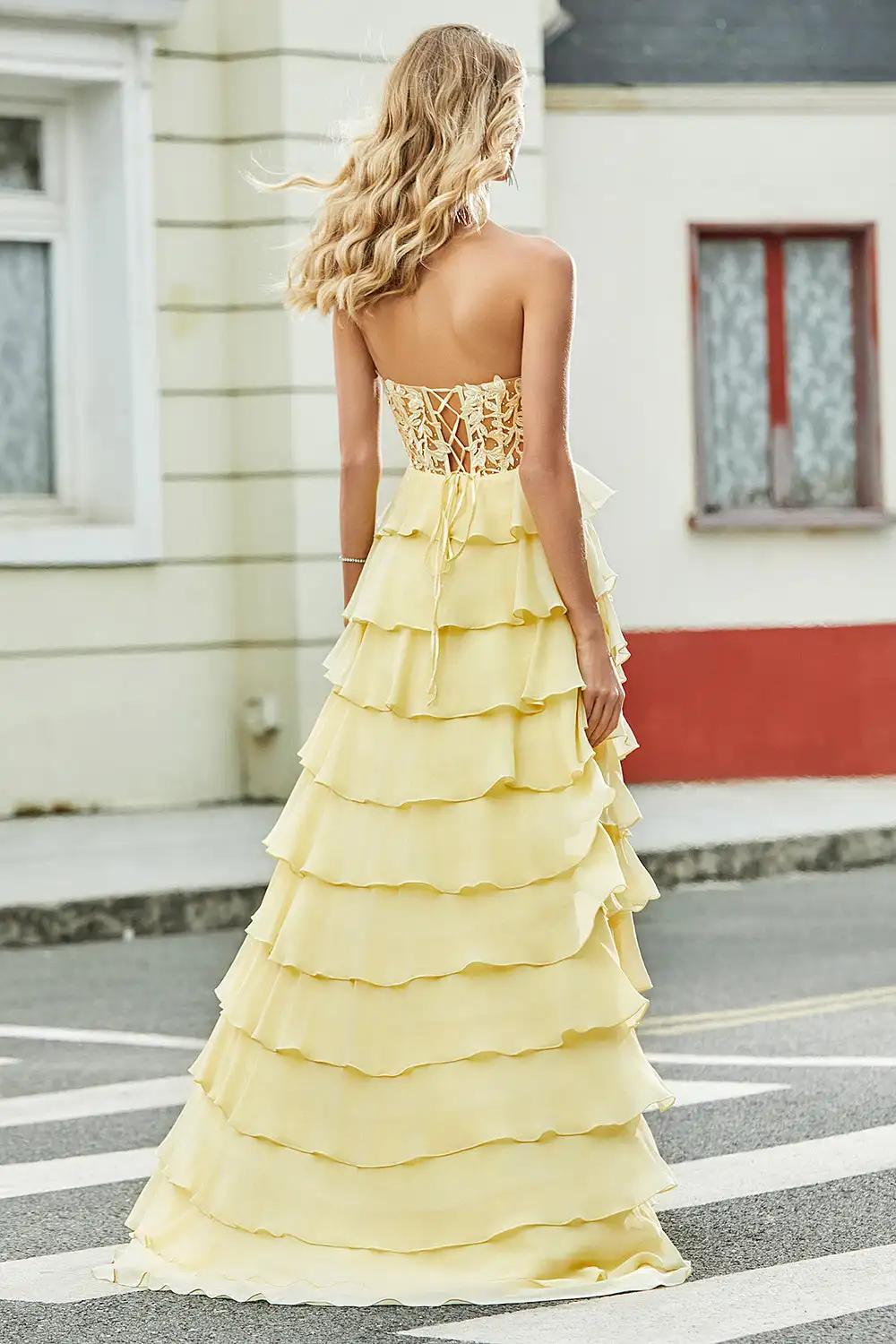 Strapless A Line Sweetheart Corset Chiffon Prom Dress with Appliques Ruffles Long Wedding Dress Simple Backless Evening Gown