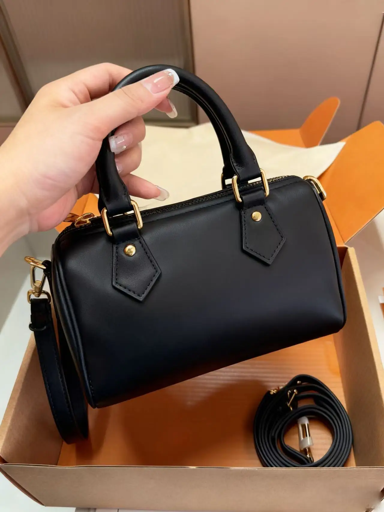 

High end Women's Bag, New Pillow Bag, Single Shoulder Crossbody Handbag