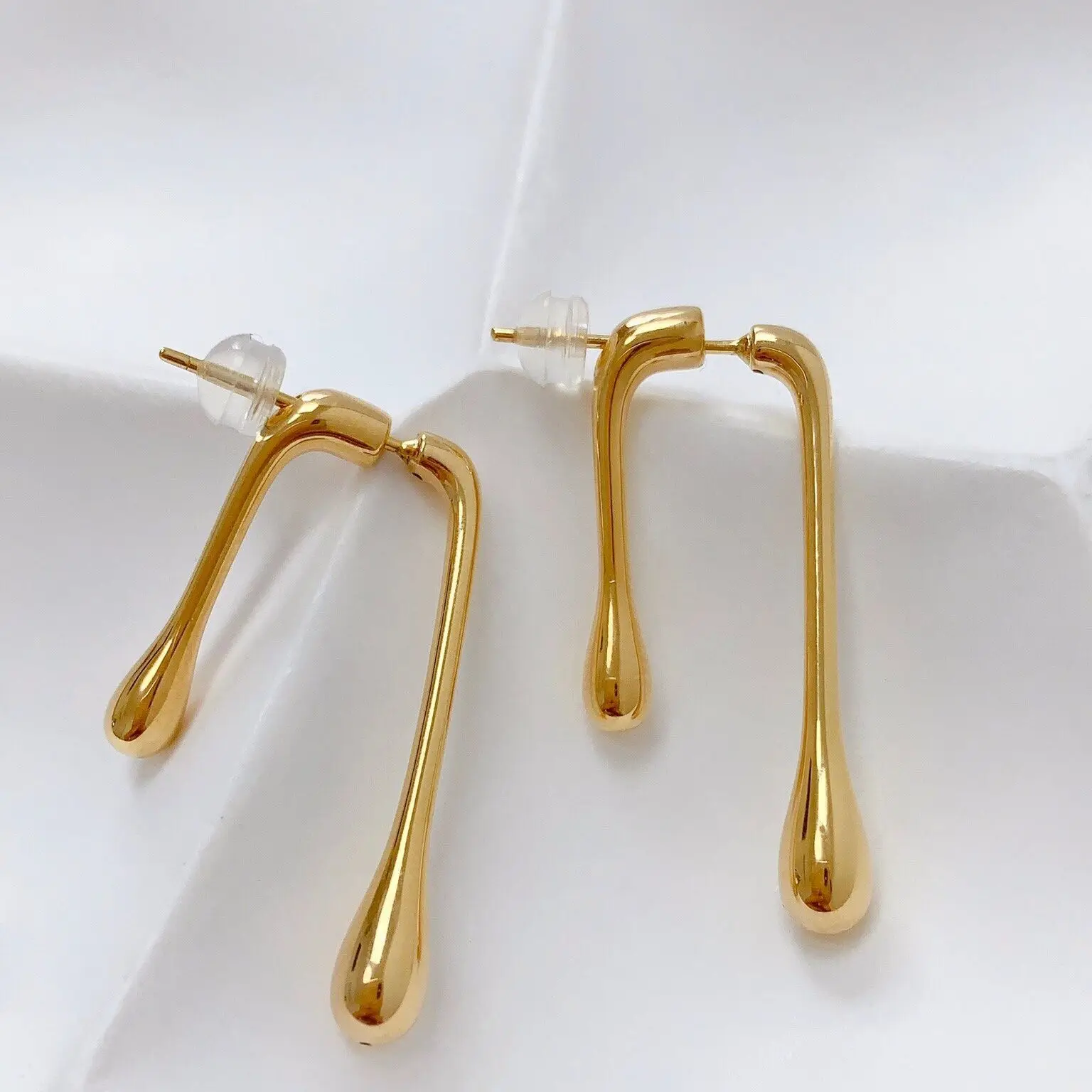 MADALENA SARARA 18K Yellow Gold Women Earrings Music Symbol Design Elegant Simple Style