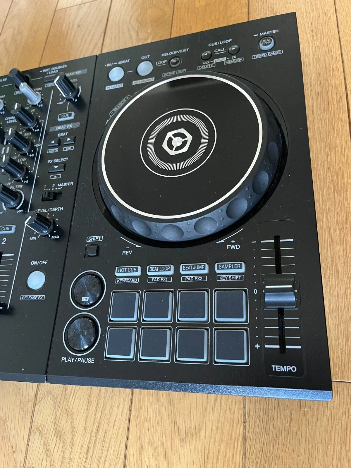 Pioneer DDJ-400 Portable 2-Channel Rekordbox DJ Controller Basics Black Mixer (3)