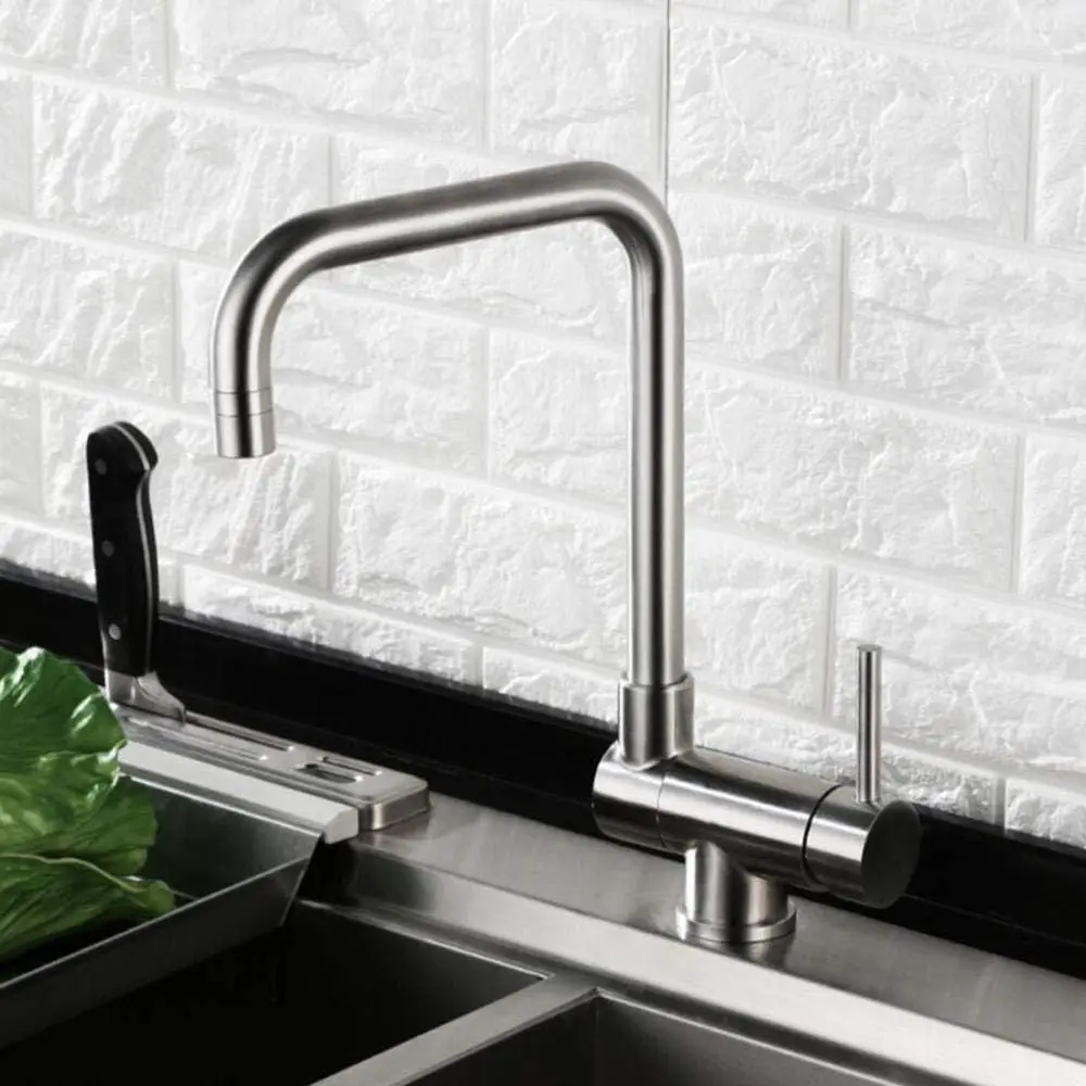 Grifo de cocina plegable para instalación bajo ventana, 360 ° Grifo giratorio de acero inoxidable en SUS304 con acabado cepillado, mezclador monomando para agua fría y caliente