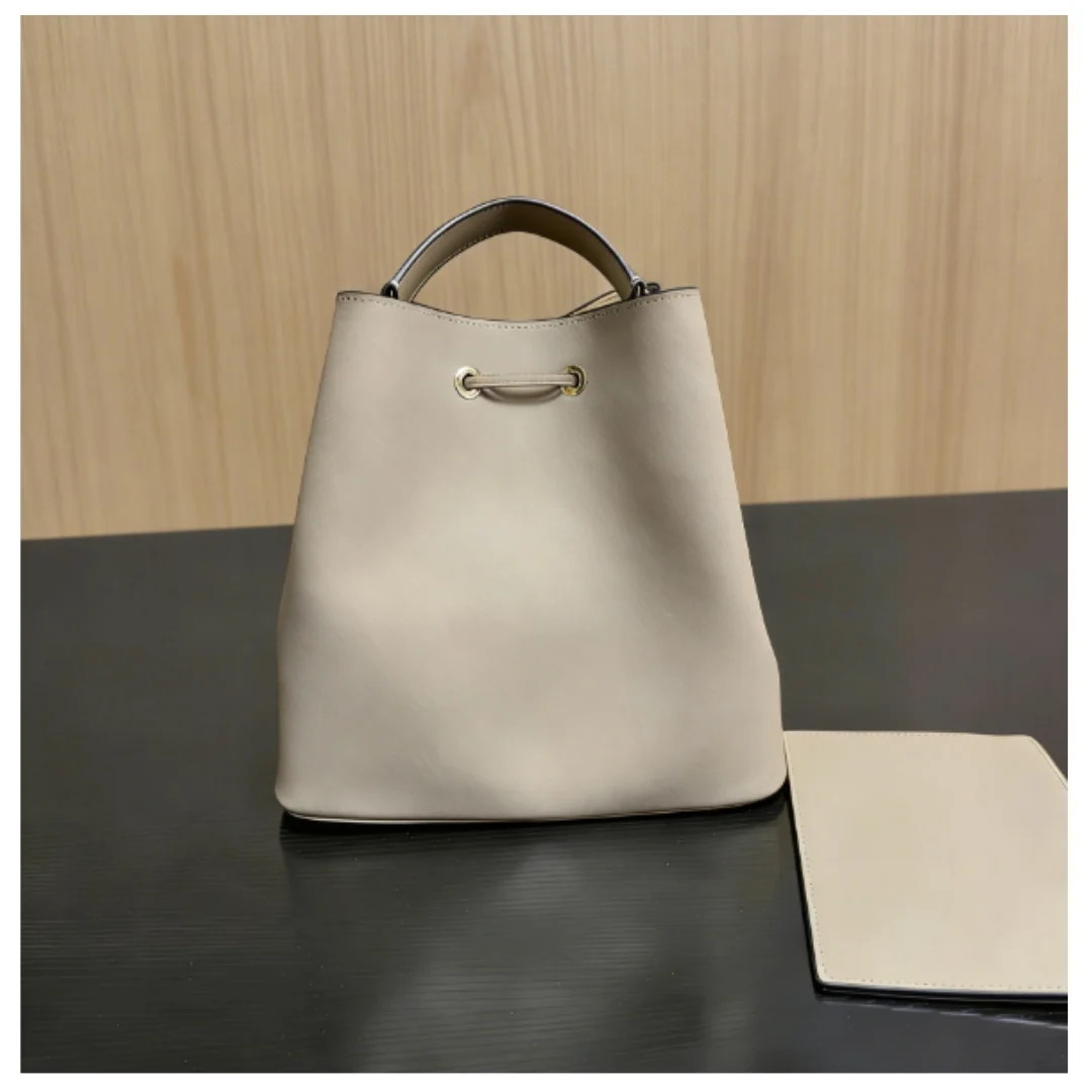 

New Size 26*25 Women's High Quality Fashion Embroidered Bucket Bag No Box