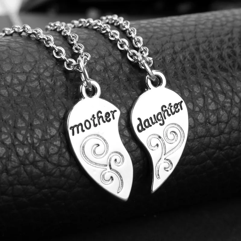 Fashion Retro Mother Daughter Heart Pendant Necklace Exquisite Letters Anniversary Mother\'s Day Jewelry Girls Birthday Gift